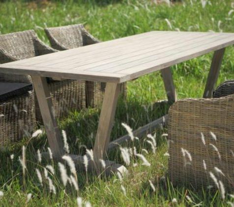 שולחן לגינה - וסטו VASTU - גלריית רהיטים מעץ מלא 