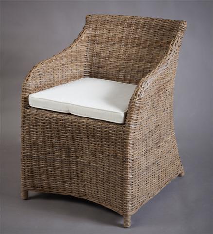 וסטו כסאות מעוצבים - וסטו VASTU - גלריית רהיטים מעץ מלא 