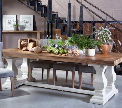 שולחן אוכל ייחודי - וסטו VASTU - גלריית רהיטים מעץ מלא 