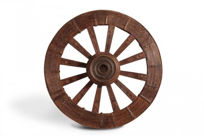 גלגל עץ עתיק - גלריה הימלאיה - ריהוט עתיק