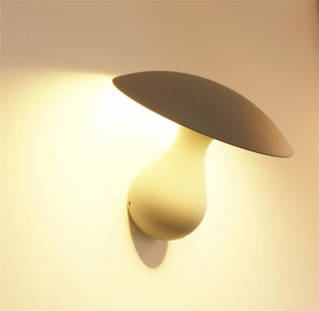 מנורת קיר פטריה - ברק תאורה