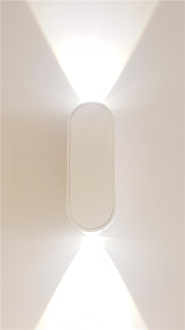 מנורת קיר סנטיאגו אפ-דאון - ברק תאורה