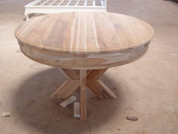 שולחן עגול בגוון טבעי - Treemium - חלומות בעץ מלא