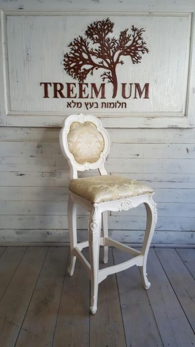 כיסא בר מלכותי - Treemium - חלומות בעץ מלא