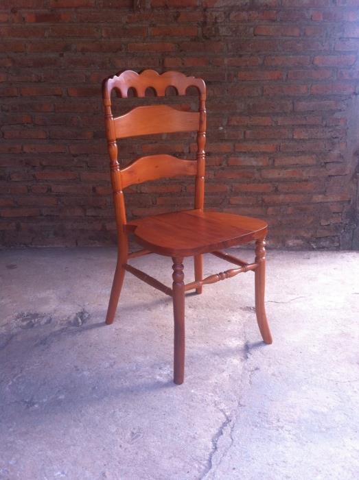 כסא עץ מלא 5027 - Treemium - חלומות בעץ מלא