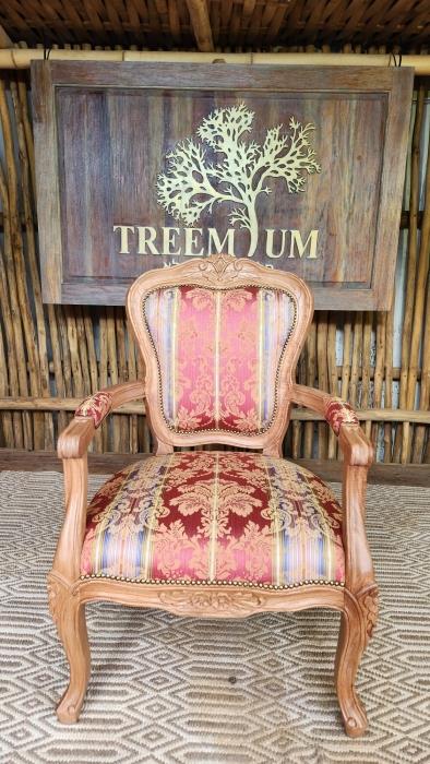 כורסא עץ מלא אלון נגרות עבודת יד - Treemium - חלומות בעץ מלא