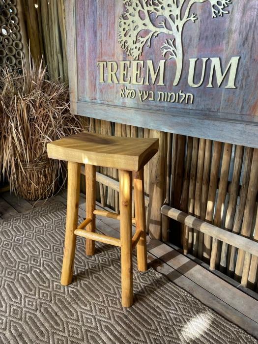 כיסא בר עץ מלא - Treemium - חלומות בעץ מלא