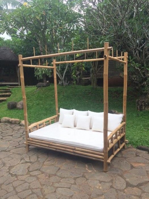 מיטת אפיריון במבוק - Treemium - חלומות בעץ מלא