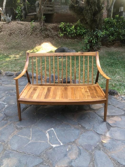 ספה דו עץ טיק - Treemium - חלומות בעץ מלא