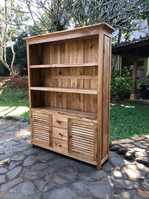 ספרייה עץ מלא גוון טבעי שילוב דלתות תריס ומגירות - Treemium - חלומות בעץ מלא