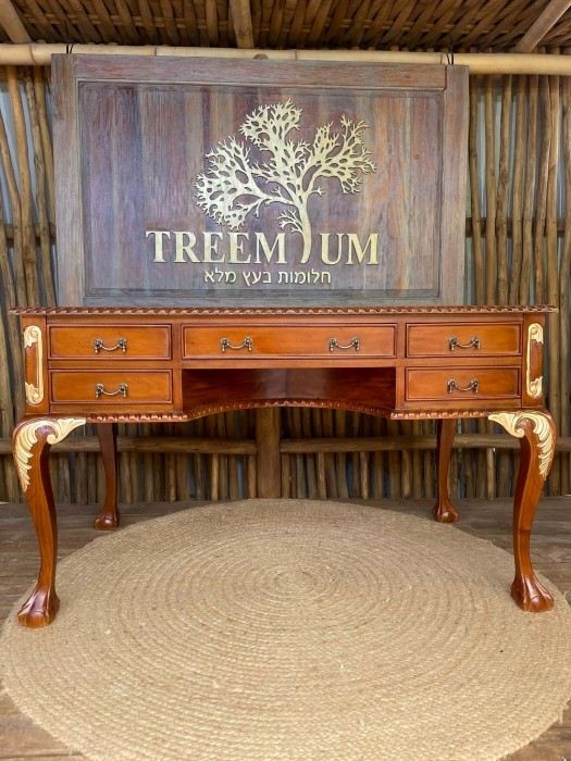 שולחן עבודה עץ מלא מהגוני בשילוב עלי זהב - Treemium - חלומות בעץ מלא