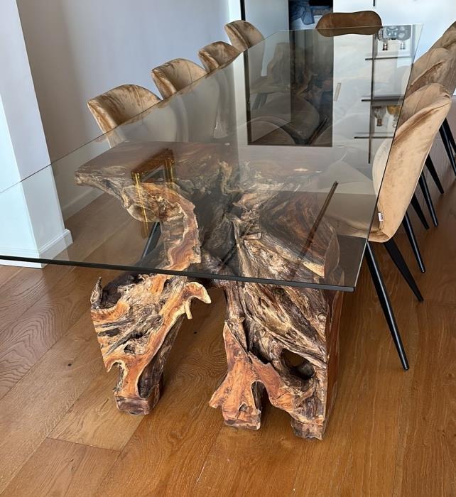 שולחן פינת אוכל רגליים משורש טיק זכוכית - Treemium - חלומות בעץ מלא