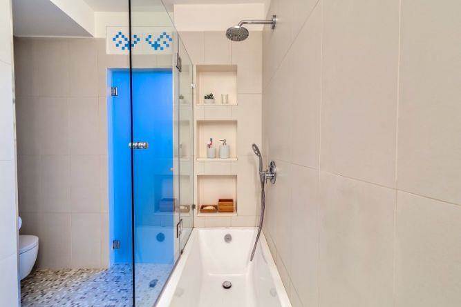 חדר אמבטיה שתוכנן על ידי המעצב ניצן הורוביץ
