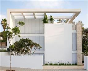 חזית בית פרטי בתכנון אדריכל יואב אנדרמן