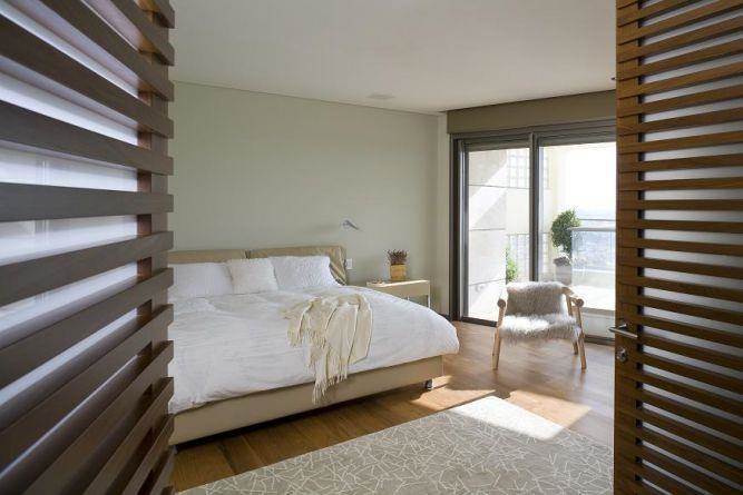 חדר שינה בתכנונה של אדריכלית ורד בלטמן כהן