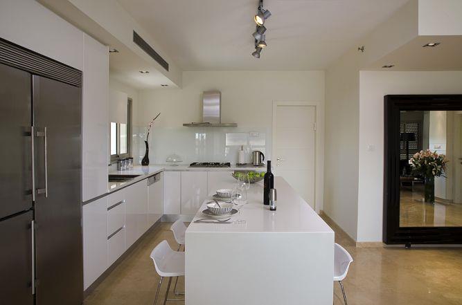 עיצוב מטבח - דירה באזורי חן | עיצוב: שמרית קאופמן - סטודיו פרטים 