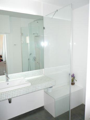 חדר אמבטיה בעיצוב סורנה כפיר