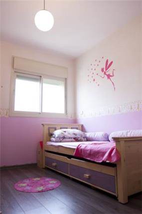 חדר ילדה ורוד עם ריצוף פרקט,KanDesign