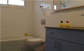 חדר אמבטיה בעיצוב עדי זיו