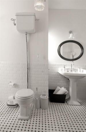 חדר אמבטיה במראה נקי, עיצוב ותכנון של הילה לוסקי