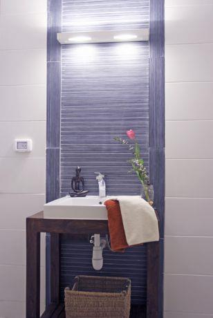 חדר אמבטיה מודרני בעיצובה של סיגל לנמן סוקול
