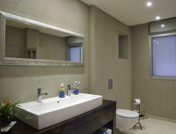 חדר אמבטיה מעוצב בסגנון מודרני וביתי. עיצוב של סיגל לנמן סוקול