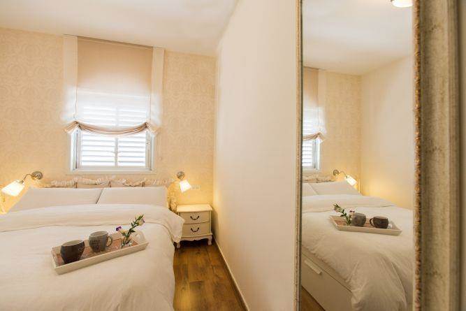 חדר שינה במראה חם ורומנטי, Inside Design