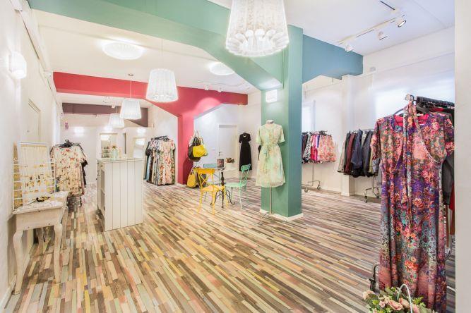 עיצוב חנות בגדים בפתח תקווה- ענבל קרקו, עיצוב פנים ופנג שואי