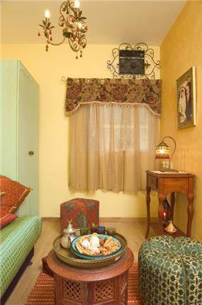 חדר אורחים בסגנון מרוקני