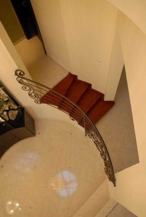 חדר מדרגות - אתרא - תכנון ובצוע