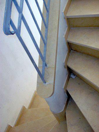 חדר מדרגות - אדריכל יובל אבנד