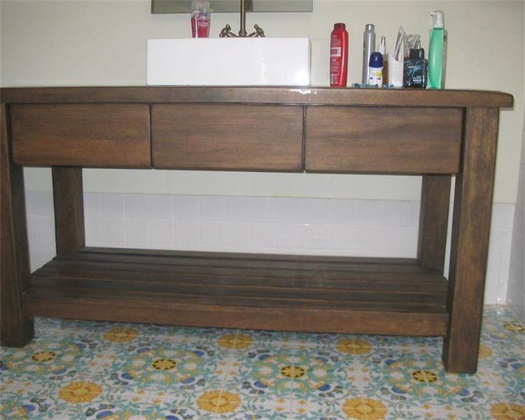 ארון אמבטיה עשוי עץ אגוז עבודת נגריית אילן