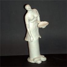 פסל נשים בלבן 2