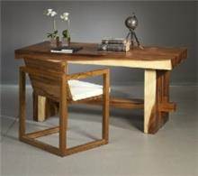 שולחן עבודה מעץ סואר