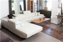 ספה לבנה פינתית מבית מחסני הנמל יפו