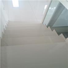 מדרגות גרניט פורצלן בגימור נקי
