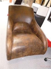 כורסא מתנדנדת מבית Kare Design