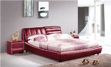 מיטה זוגית אדומה