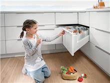 פתרונות פינה למטבח מבית בלורן פתרונות פרזול ועיצוב לרהיטים