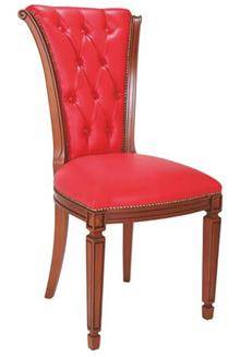 כסא אדום מפואר