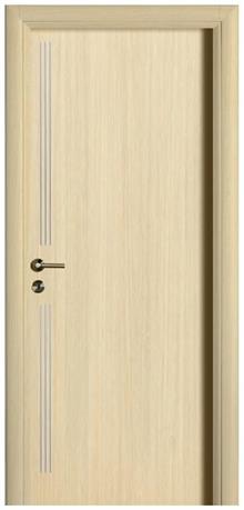 דלת אלון עם פסי מתכת מבית ח. גמליאל דלתות
