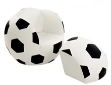 ספה בצורת כדורגל מבית קוקולה