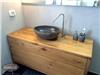 ארון אמבטיה כפרי מעץ