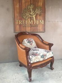 כורסא עץ מלא מהגוני