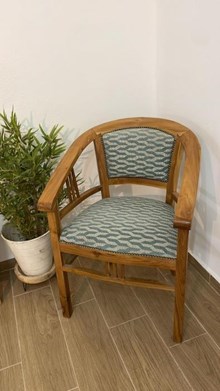 כיסא דגם betawi עץ מלא טיק