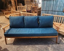 ספה תלת עץ טיק